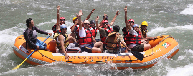 Rafting in Tamor River